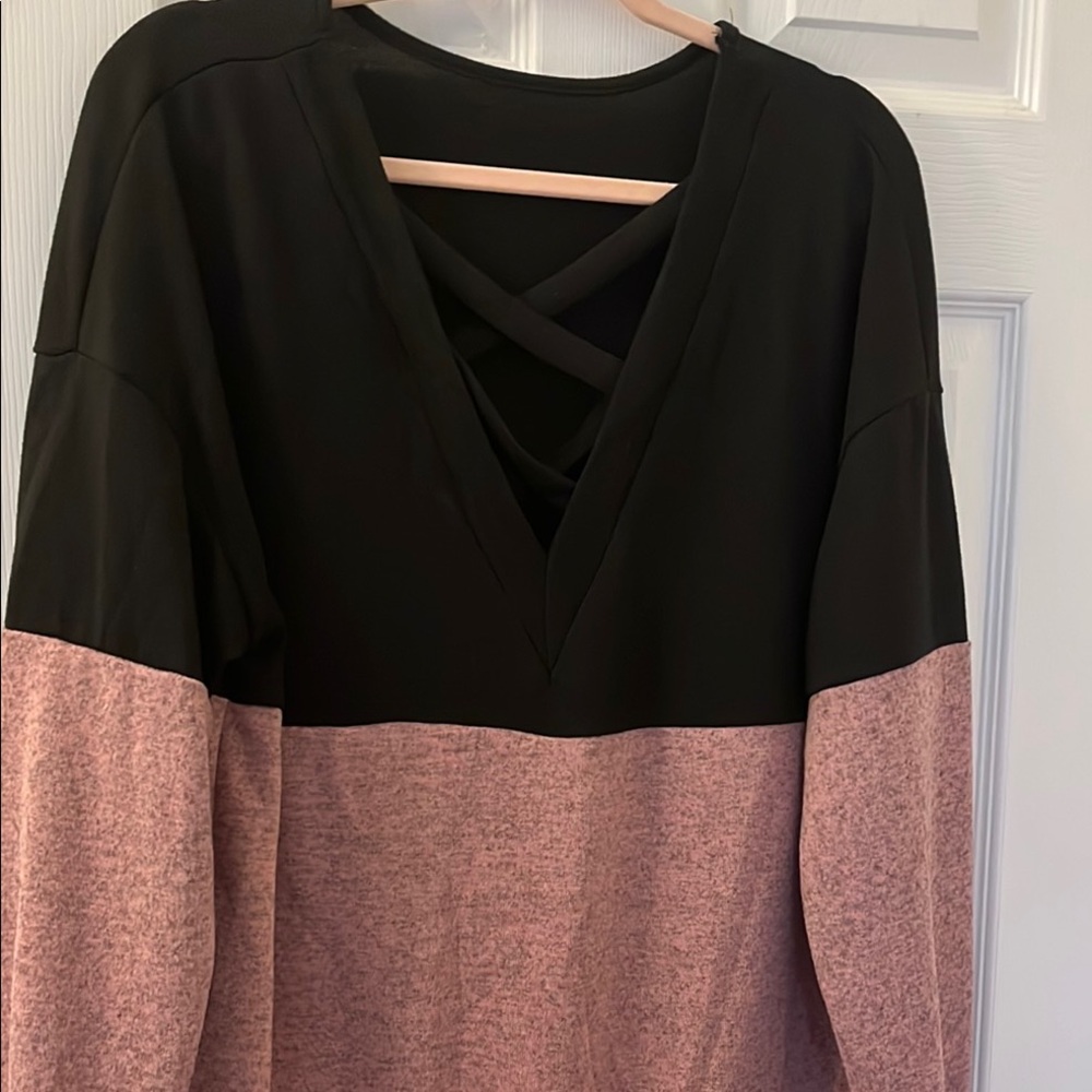 V-Neck Sweater in Black and Pink